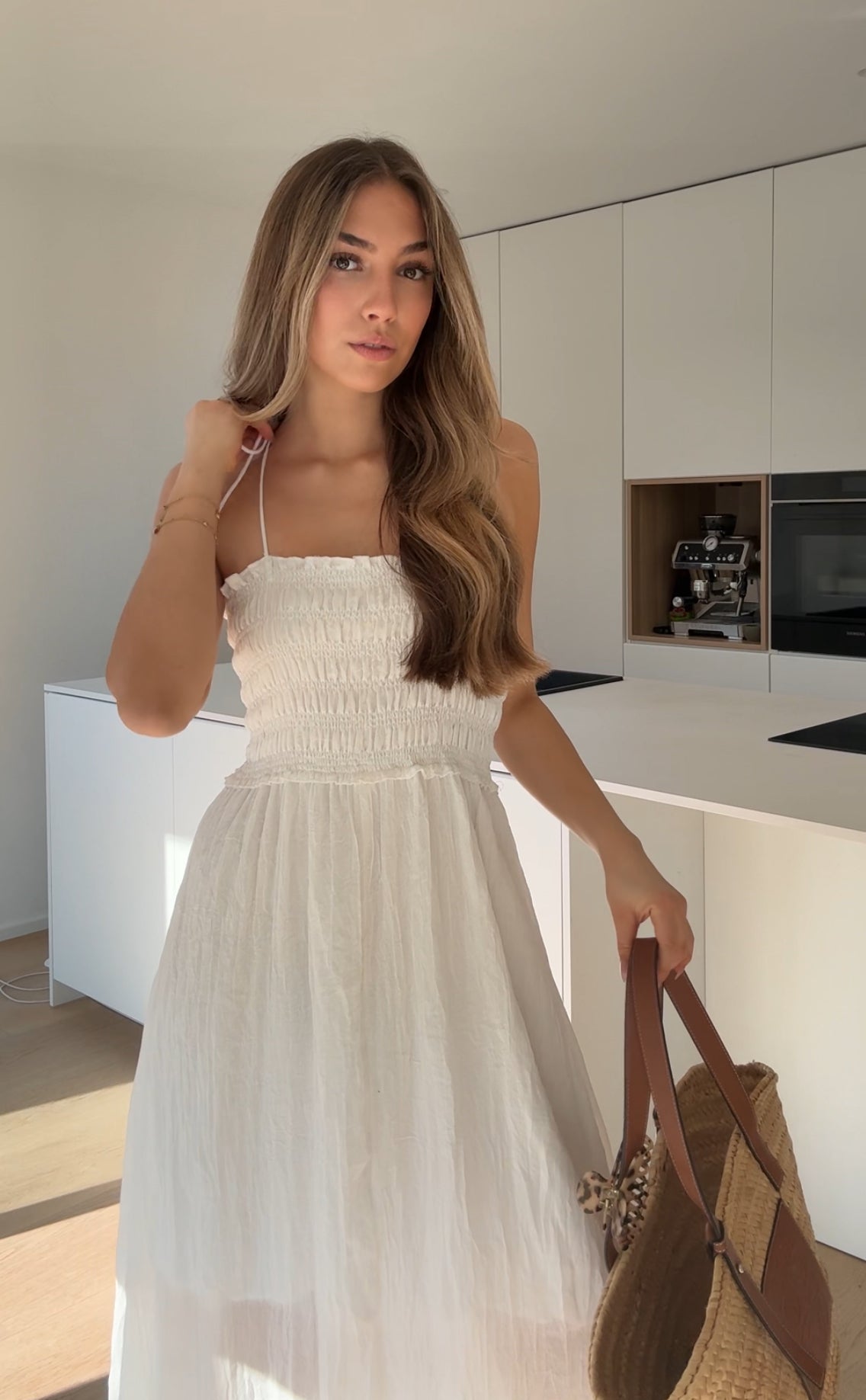 VESTIDO DE ALGODÓN COLOR BLANCO