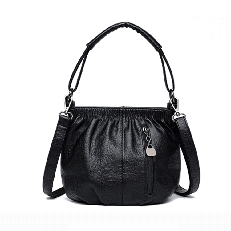 Bolso de mano con diseño arrugado
