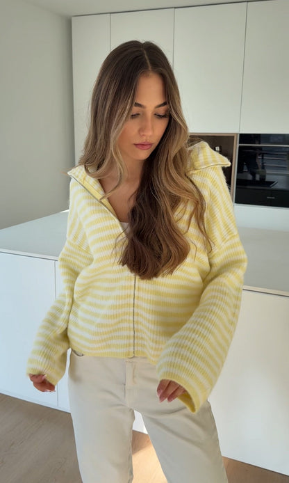 CÁRDIGAN DE PUNTO CON CREMALLERA COLOR LEMON