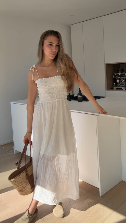 VESTIDO DE ALGODÓN COLOR BLANCO