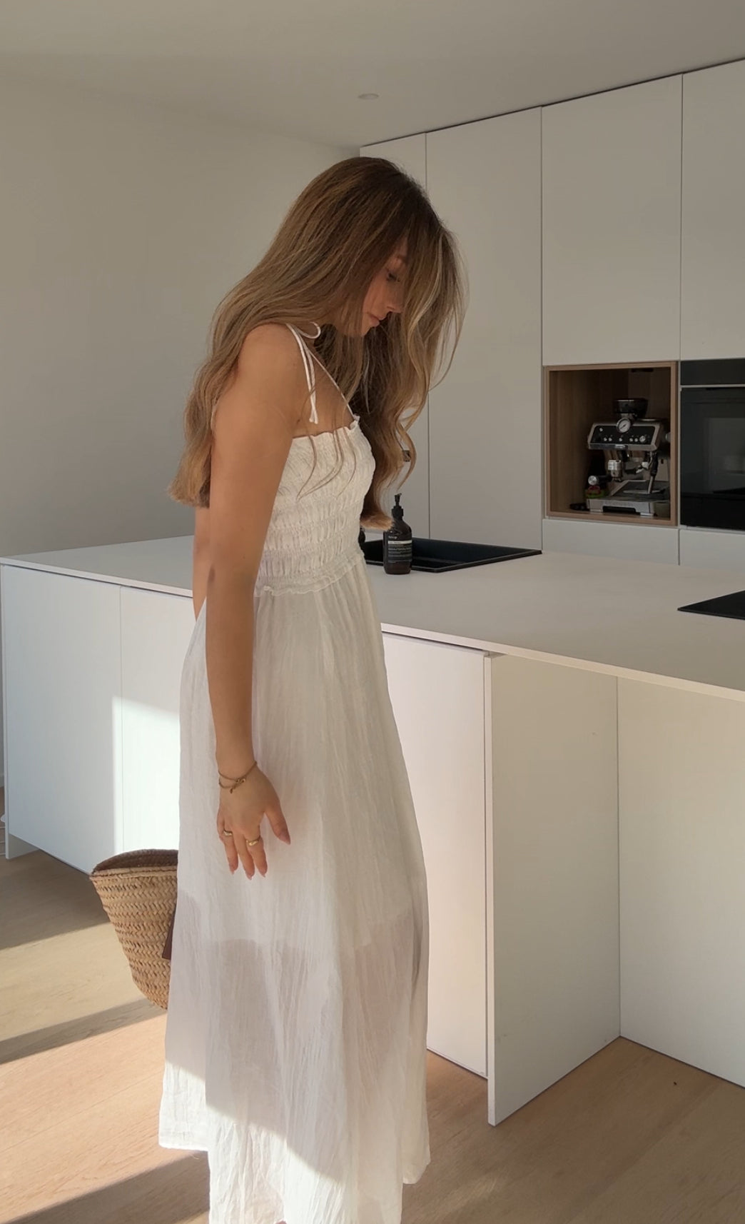 VESTIDO DE ALGODÓN COLOR BLANCO