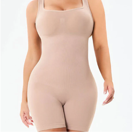 Faja moldeadora  que realza la figura