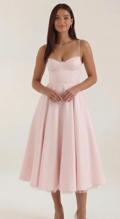 Vestido Midi Estructurado de Estilo Clásico