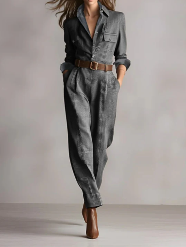 Ana™ | Mono Elegante de Cuadros