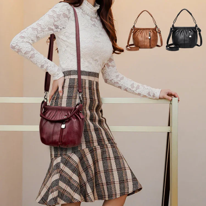 Bolso de mano con diseño arrugado